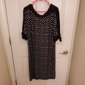 Black and off-white polka dot slit sleeve